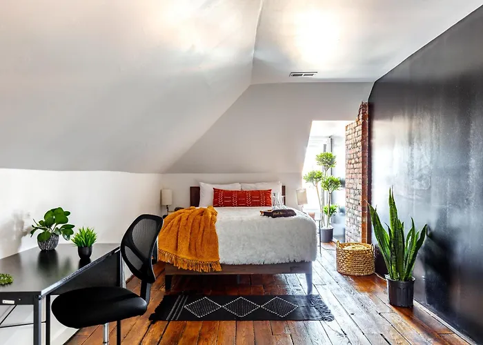 Jungle House Historic Lofts - Downtown Free Parking Сasa de vacaciones *