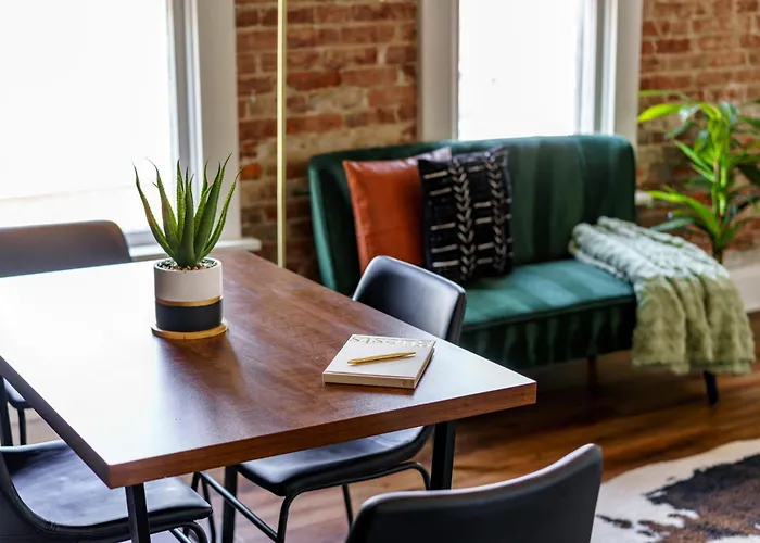 Сasa de vacaciones Jungle House Historic Lofts - Downtown Free Parking *