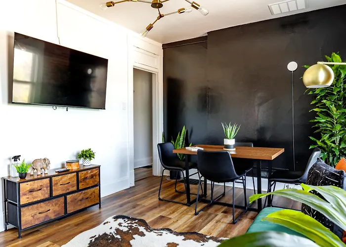 Jungle House Historic Lofts - Downtown Free Parking